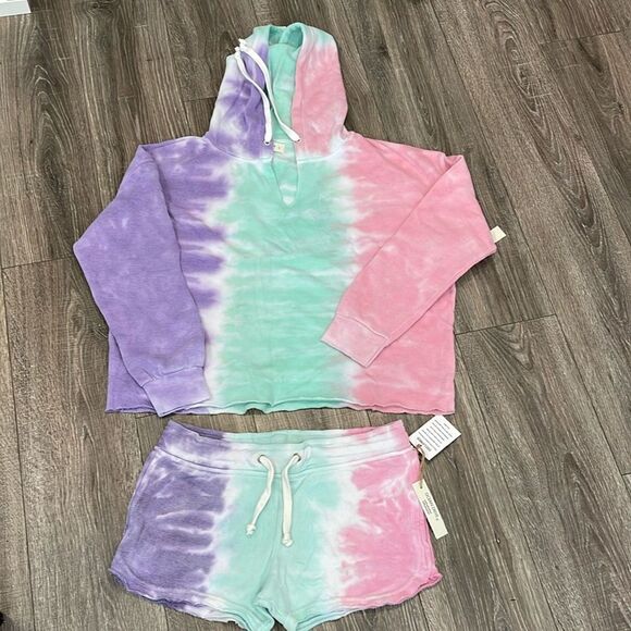 OCEAN DRIVE Tye dye set- Shorts & Hooded Sweatshirt - Picture 1 of 7
